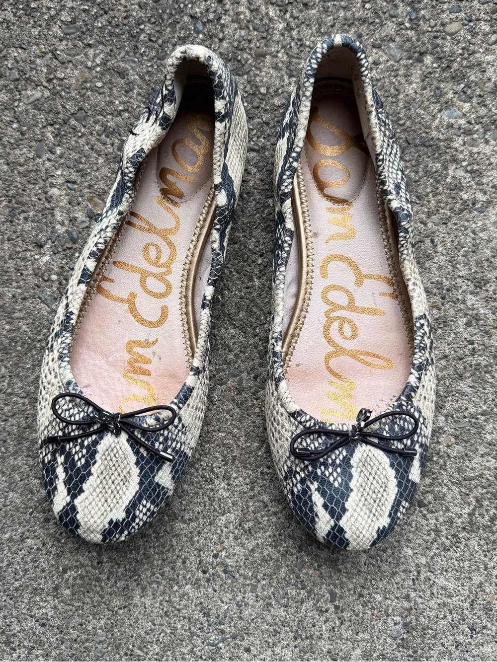 Sam Edelman Felicia, snake skin print Black and Tan Flats size 7